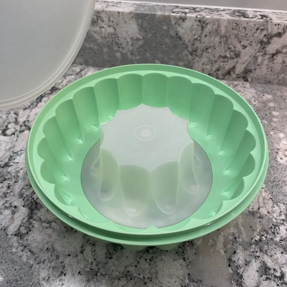 Vintage Tupperware Mint Green Jel N Serve Jello Mold Set Removable Center 1665